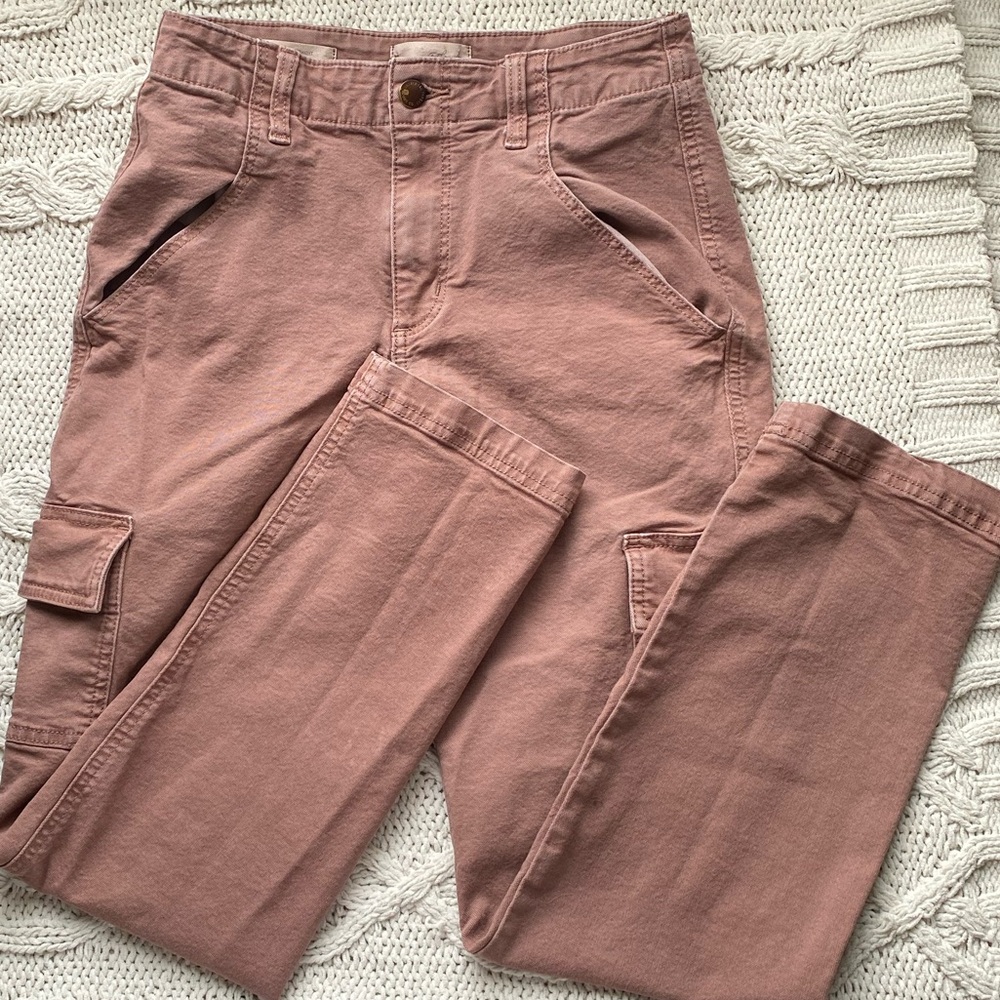 Universal Thread Women’s Dusty Rose Cargo Pants